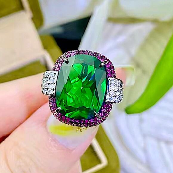 Sterling Silver Emerald Purple Gemstone Statement Ring - Picture 6 of 9